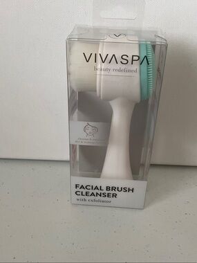 Vivaspa Dual-Texture Facial Brush Cleanser